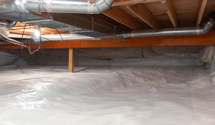 Encapsulated crawl space with hvac ductwork